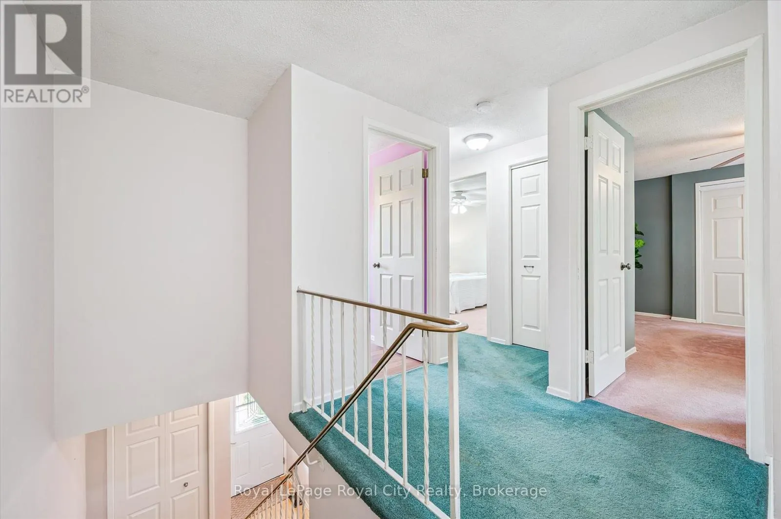 17 SPRINGDALE BOULEVARD