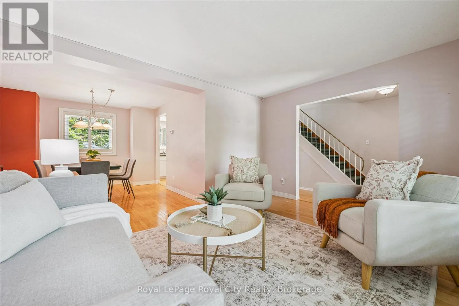17 SPRINGDALE BOULEVARD