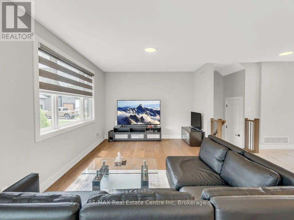 9 - 297 WHITING STREET, #9