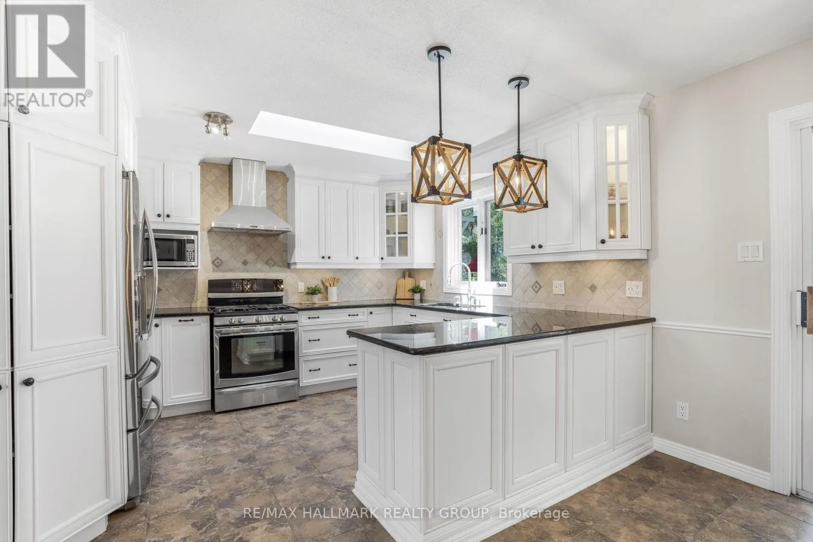 1211 LACROIX ROAD