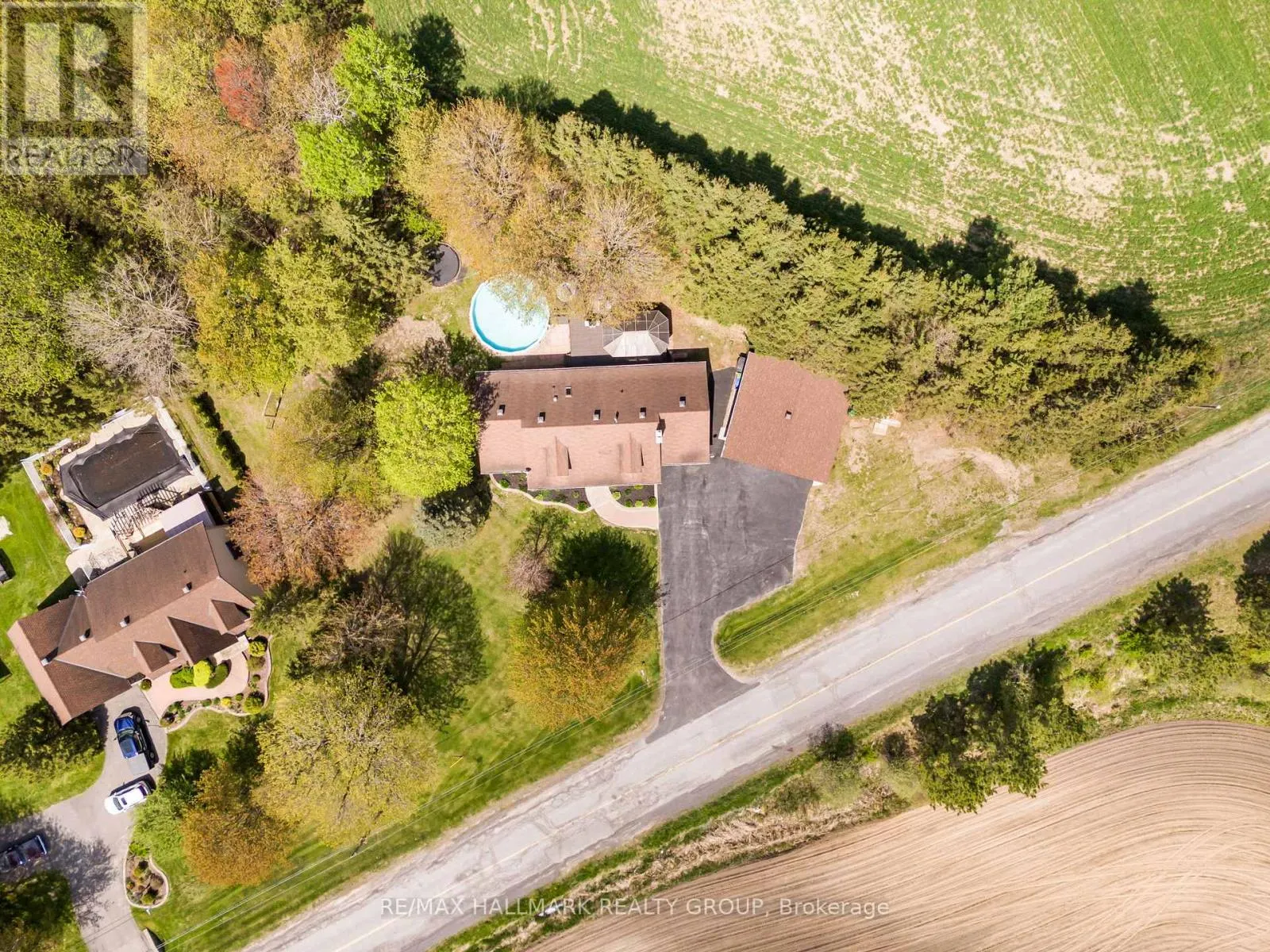1211 LACROIX ROAD