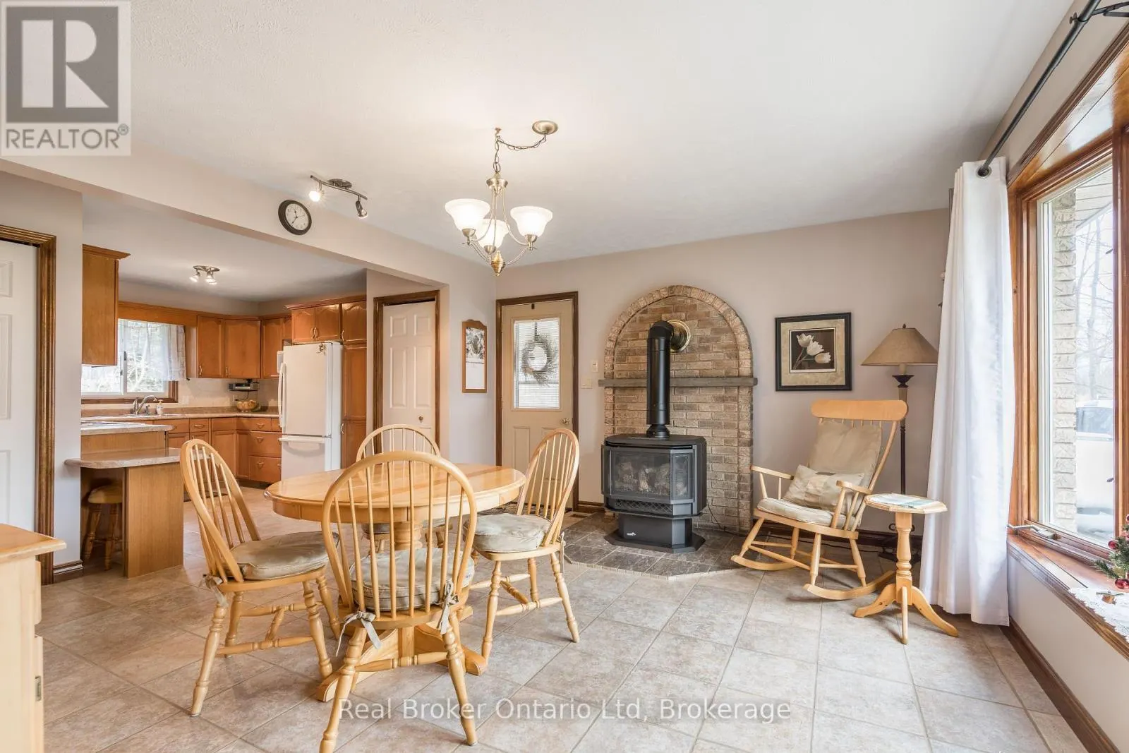 203 SIDEROAD 5