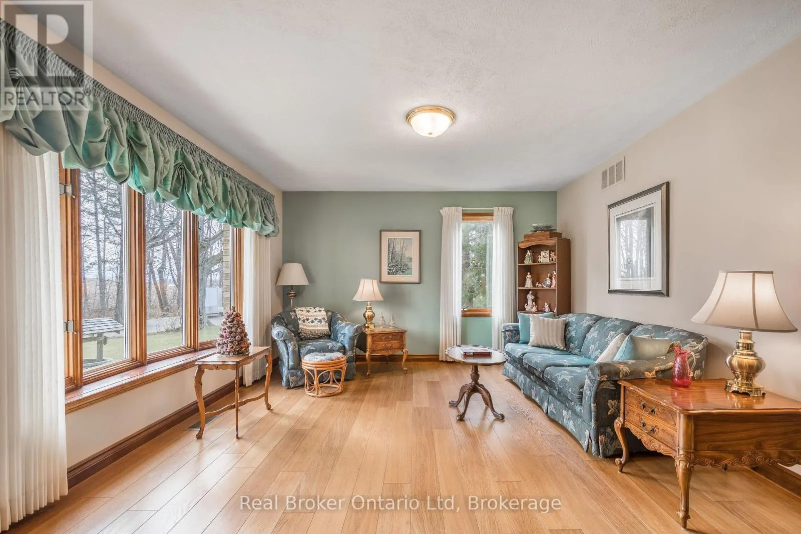 203 SIDEROAD 5