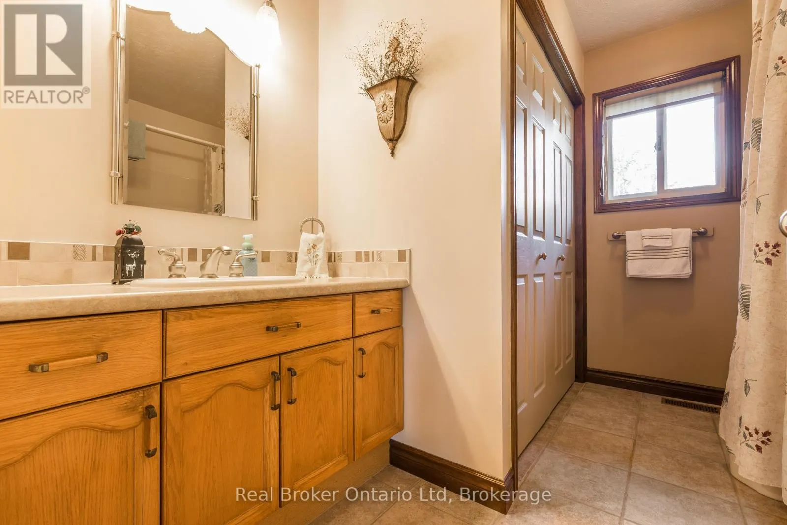 203 SIDEROAD 5