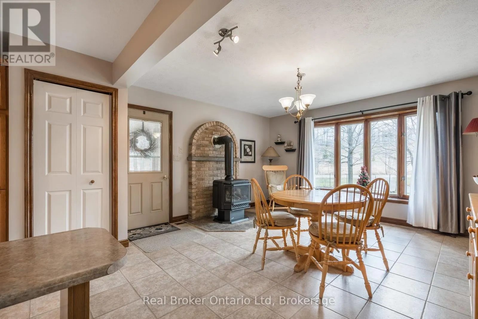 203 SIDEROAD 5