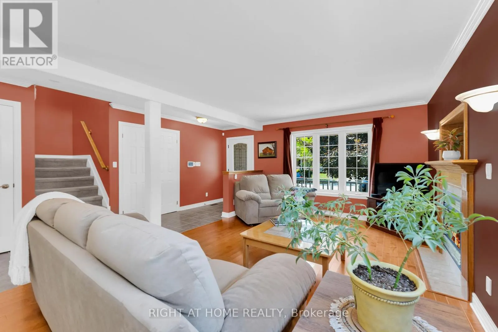 11 HOPE AVENUE