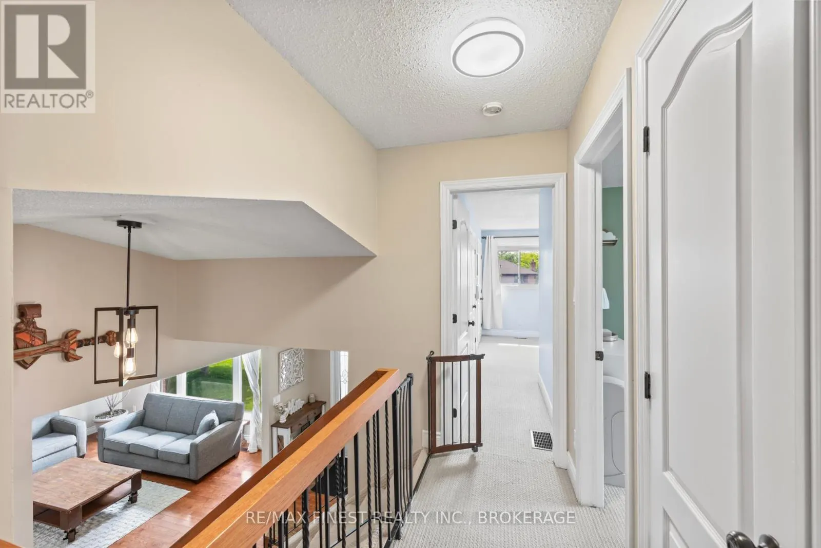 1059 PEMBRIDGE CRESCENT