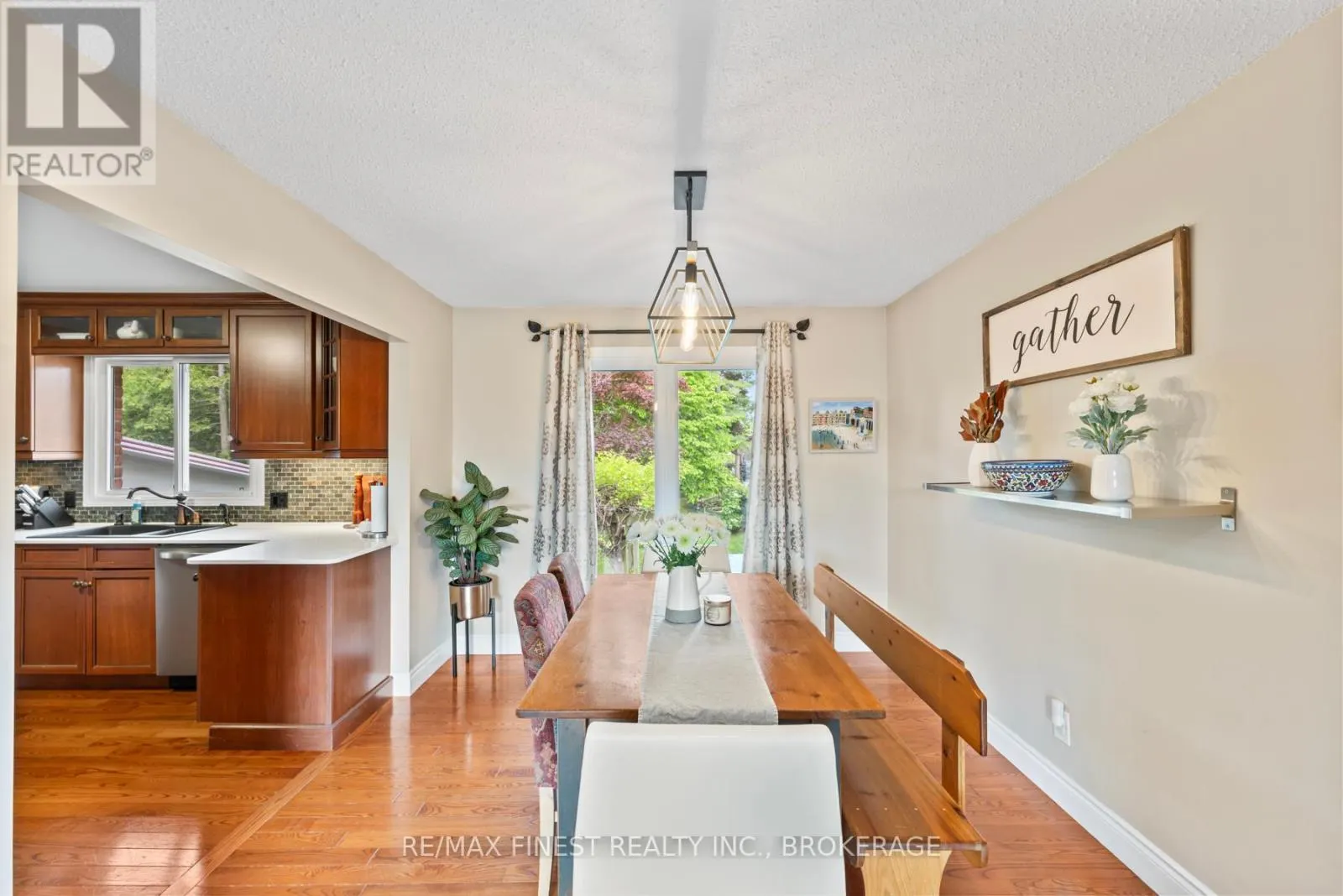 1059 PEMBRIDGE CRESCENT