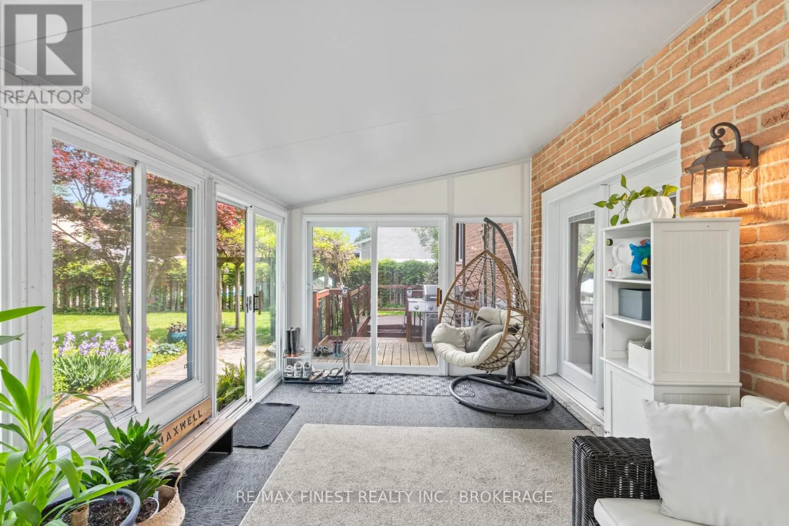 1059 PEMBRIDGE CRESCENT