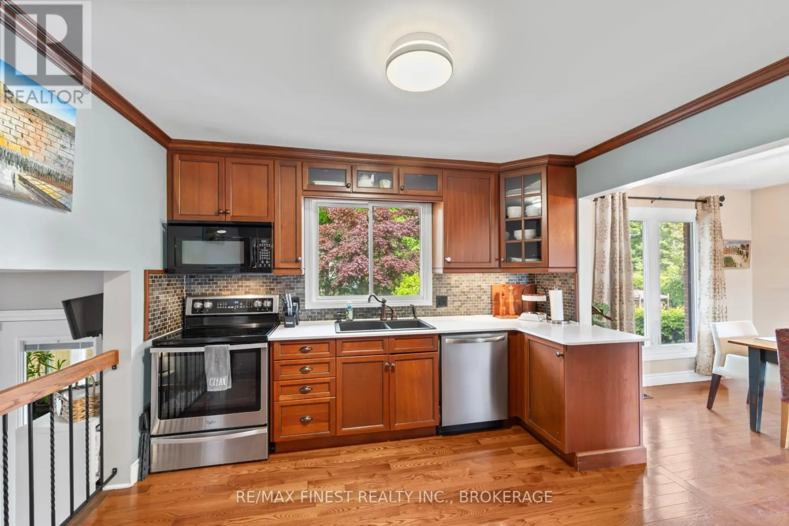 1059 PEMBRIDGE CRESCENT