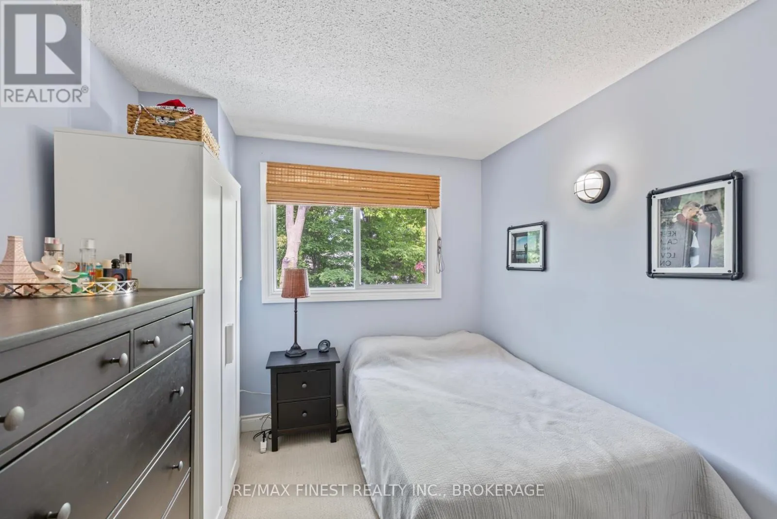 1059 PEMBRIDGE CRESCENT