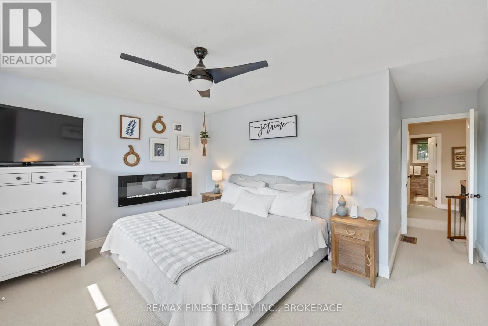 1059 PEMBRIDGE CRESCENT