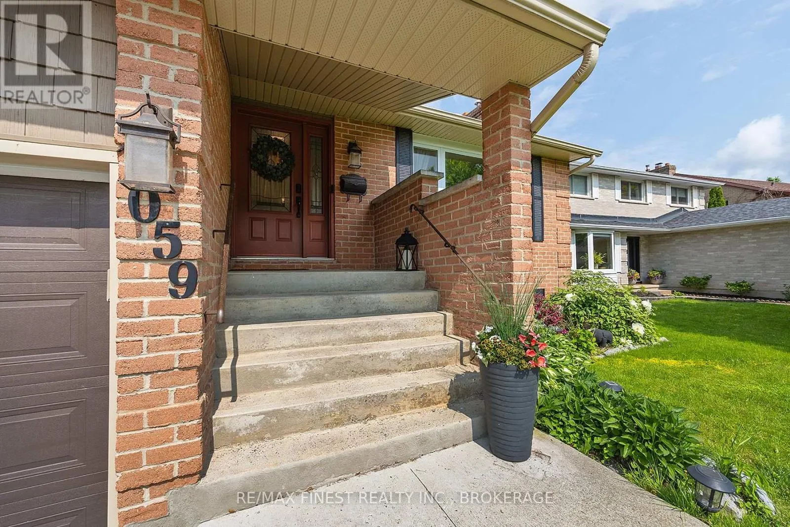 1059 PEMBRIDGE CRESCENT