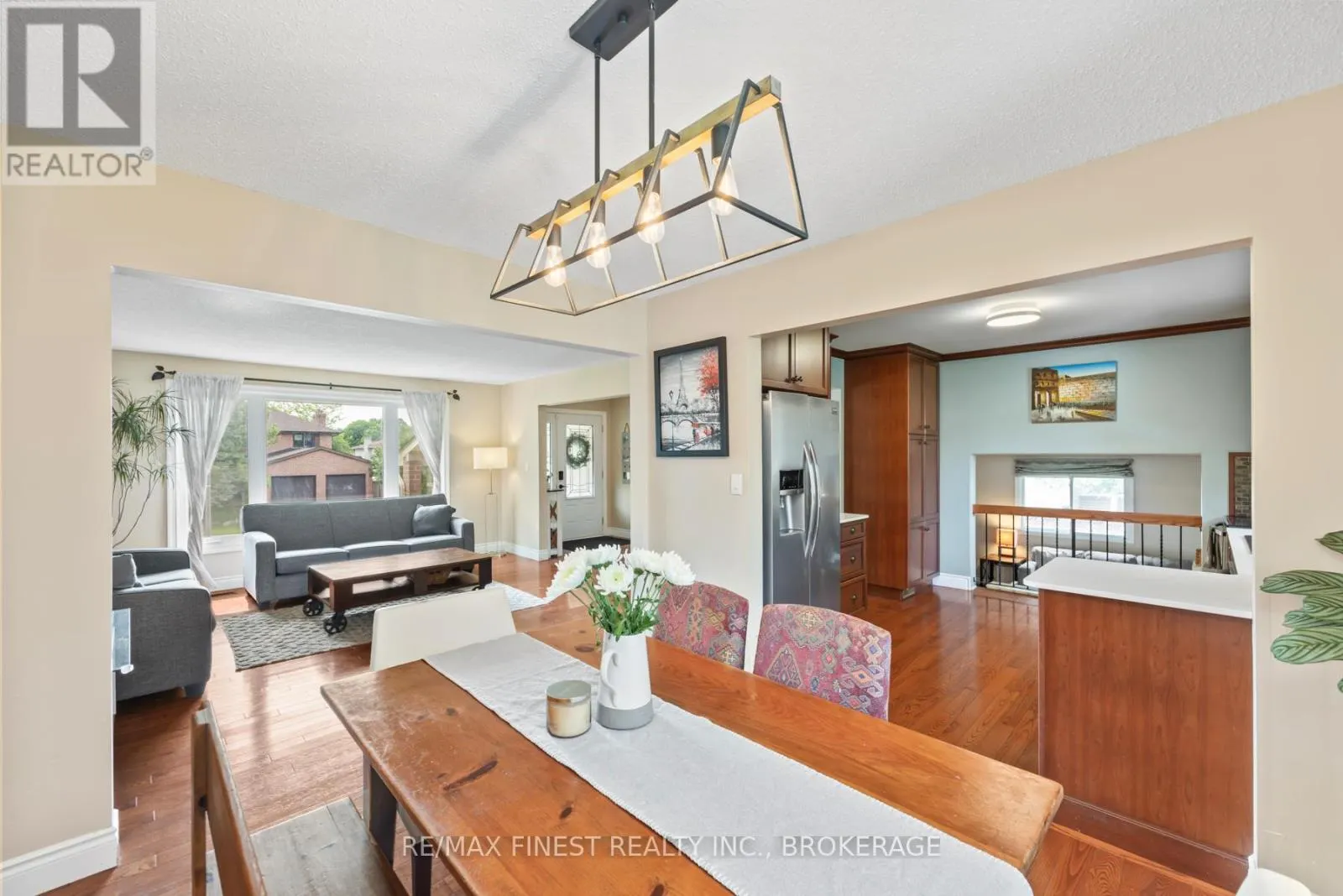 1059 PEMBRIDGE CRESCENT