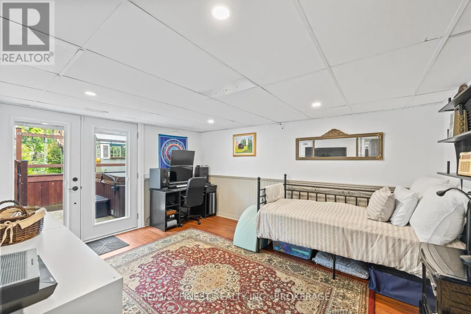 1059 PEMBRIDGE CRESCENT