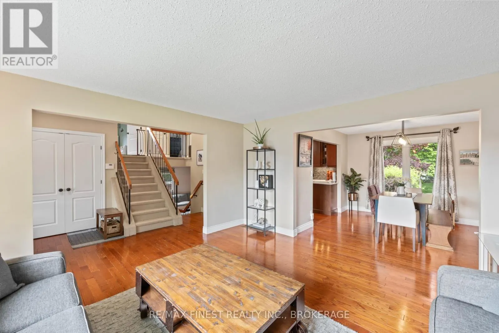 1059 PEMBRIDGE CRESCENT