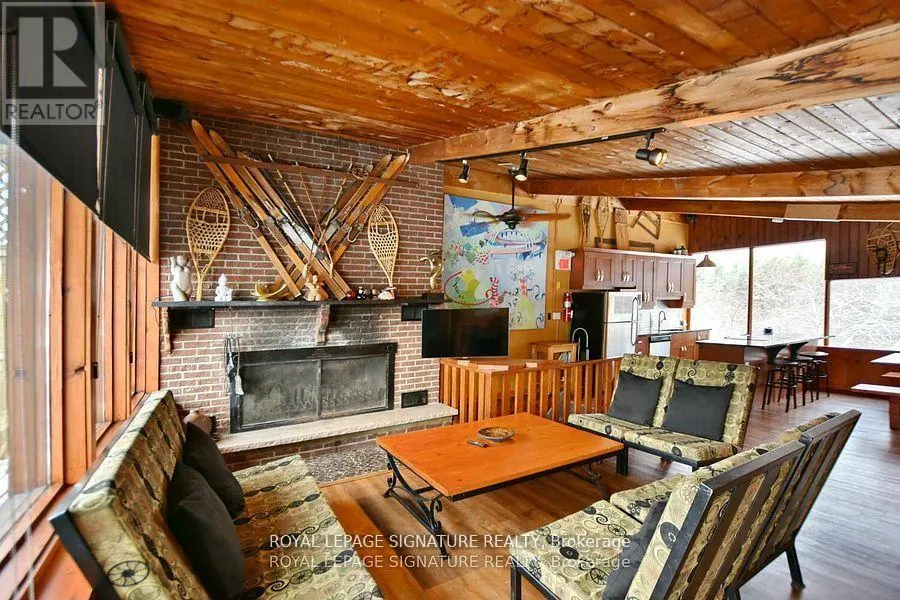 163 TYROLEAN LANE