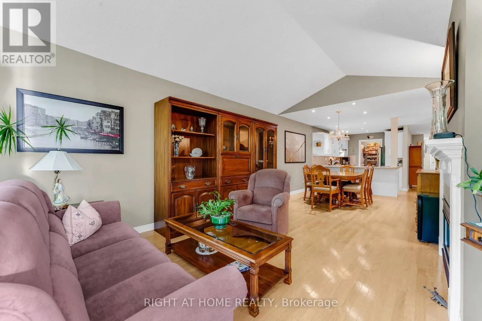 3 - 1448 NIAGARA STONE ROAD