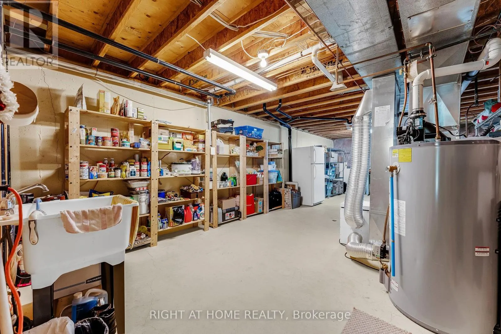 3 - 1448 NIAGARA STONE ROAD