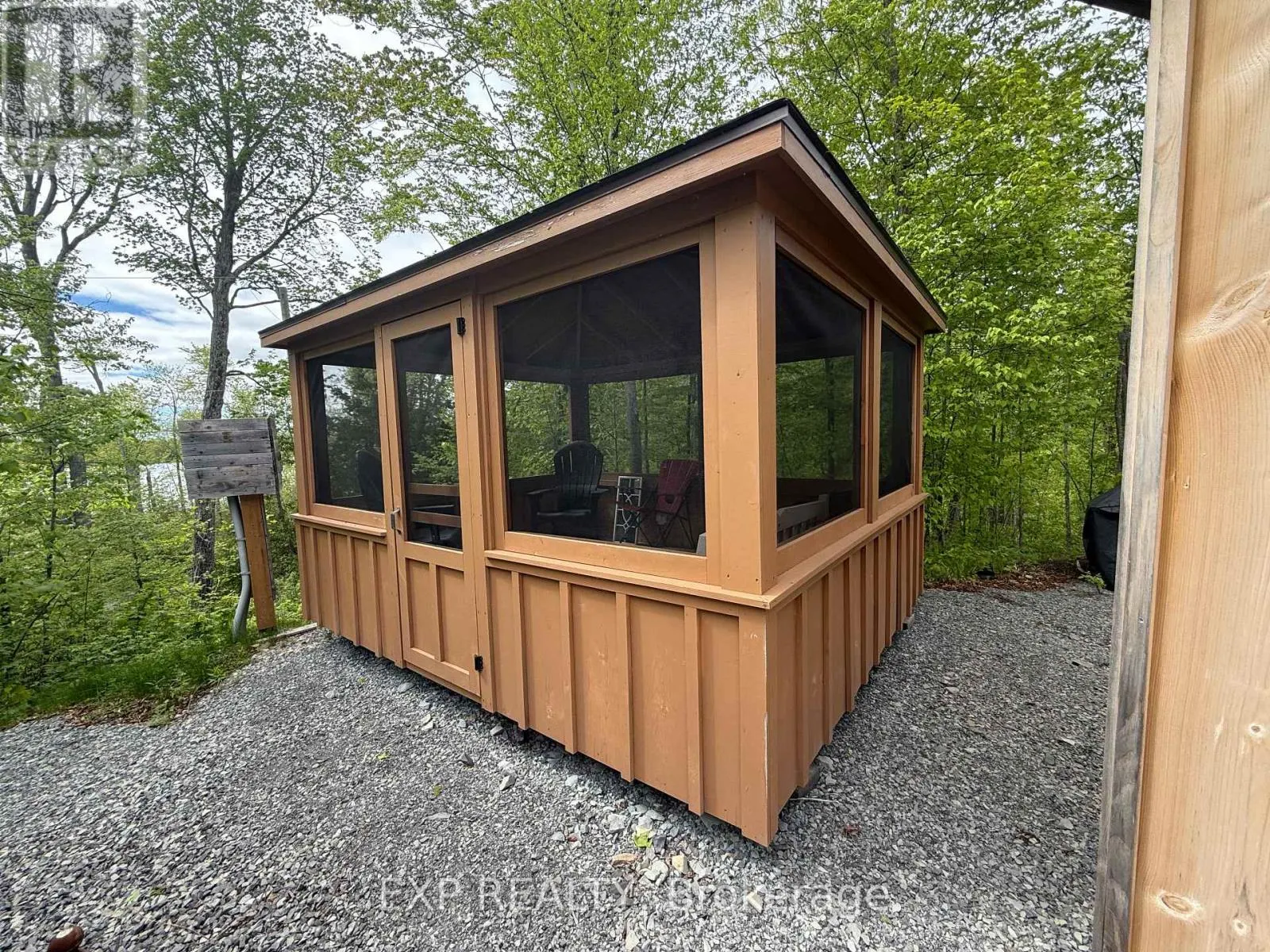 1077 POLAR BEAR LANE
