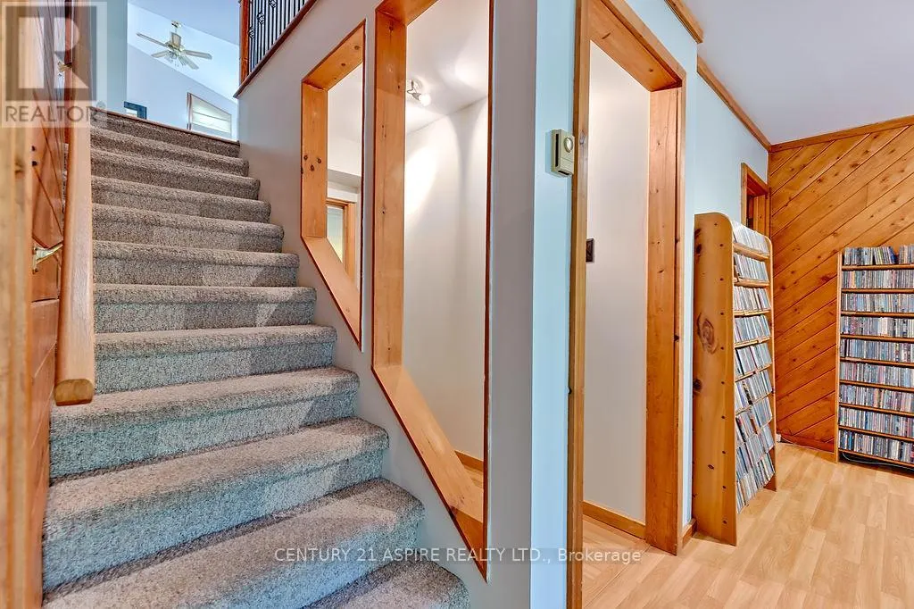 551 WHISPERING PINES CRESCENT