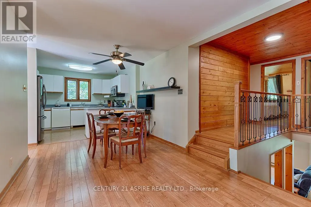 551 WHISPERING PINES CRESCENT