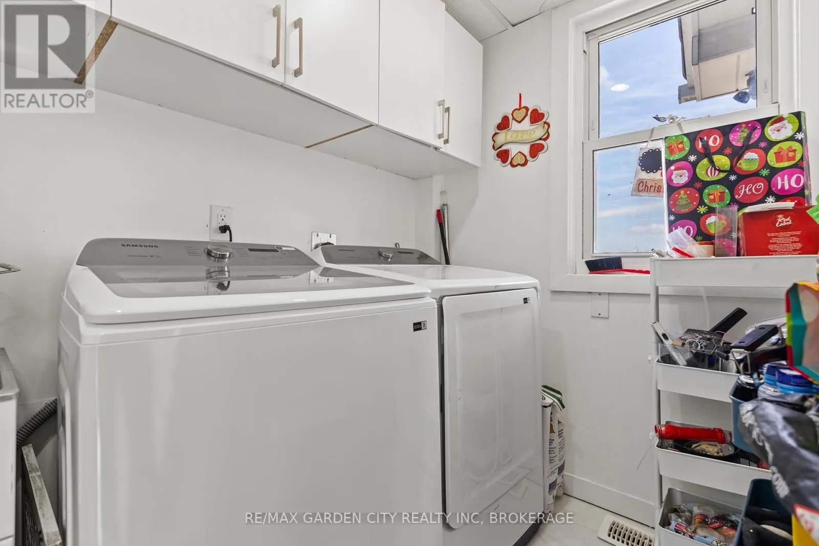 997 NIAGARA STONE ROAD