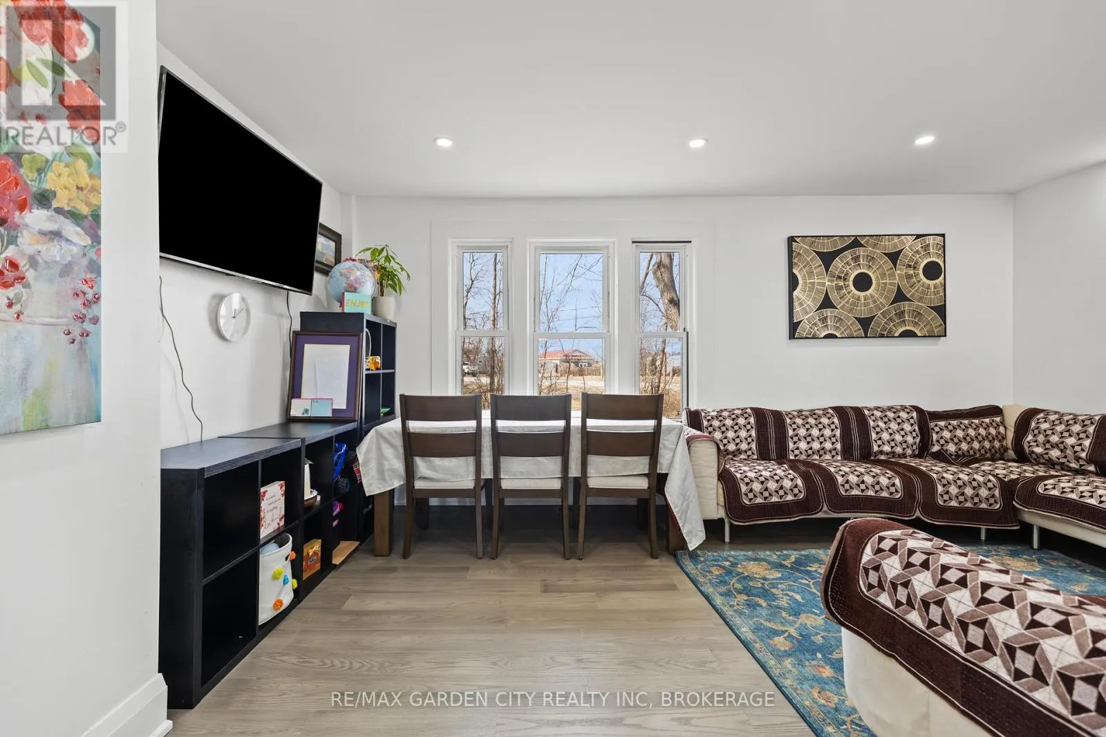 997 NIAGARA STONE ROAD