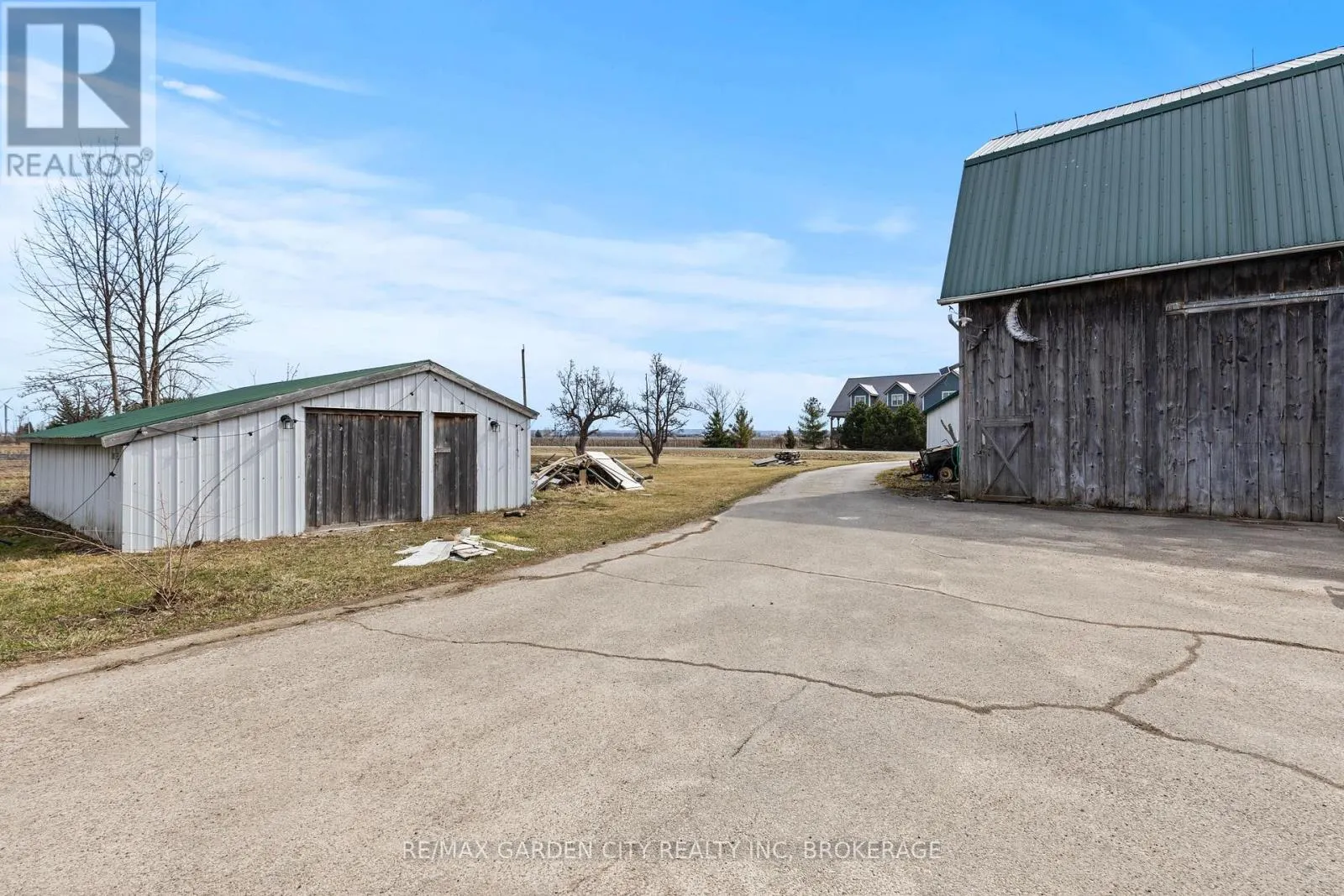 997 NIAGARA STONE ROAD
