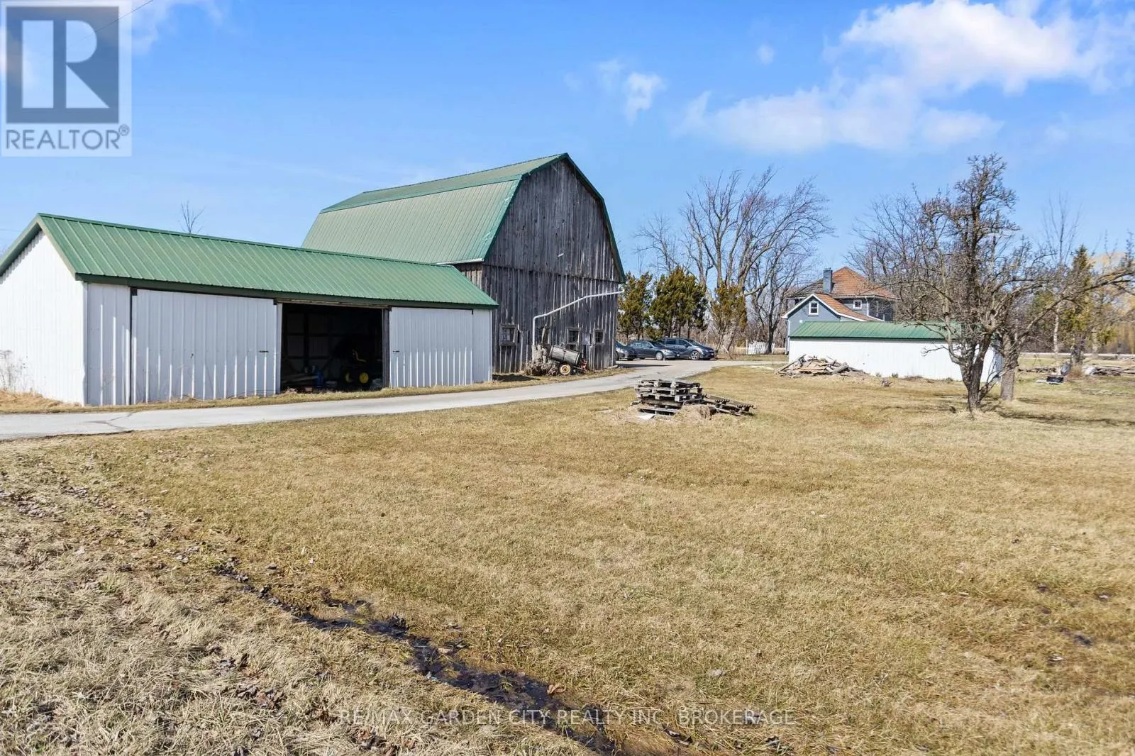997 NIAGARA STONE ROAD