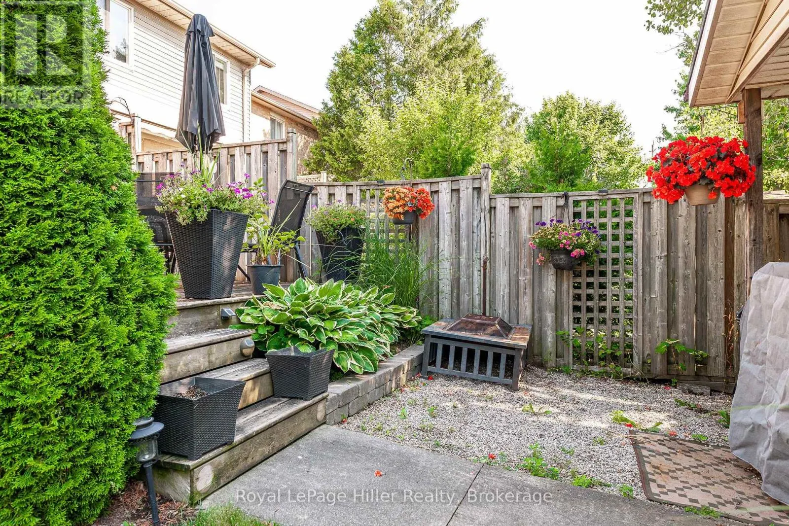 421 GREENWOOD DRIVE