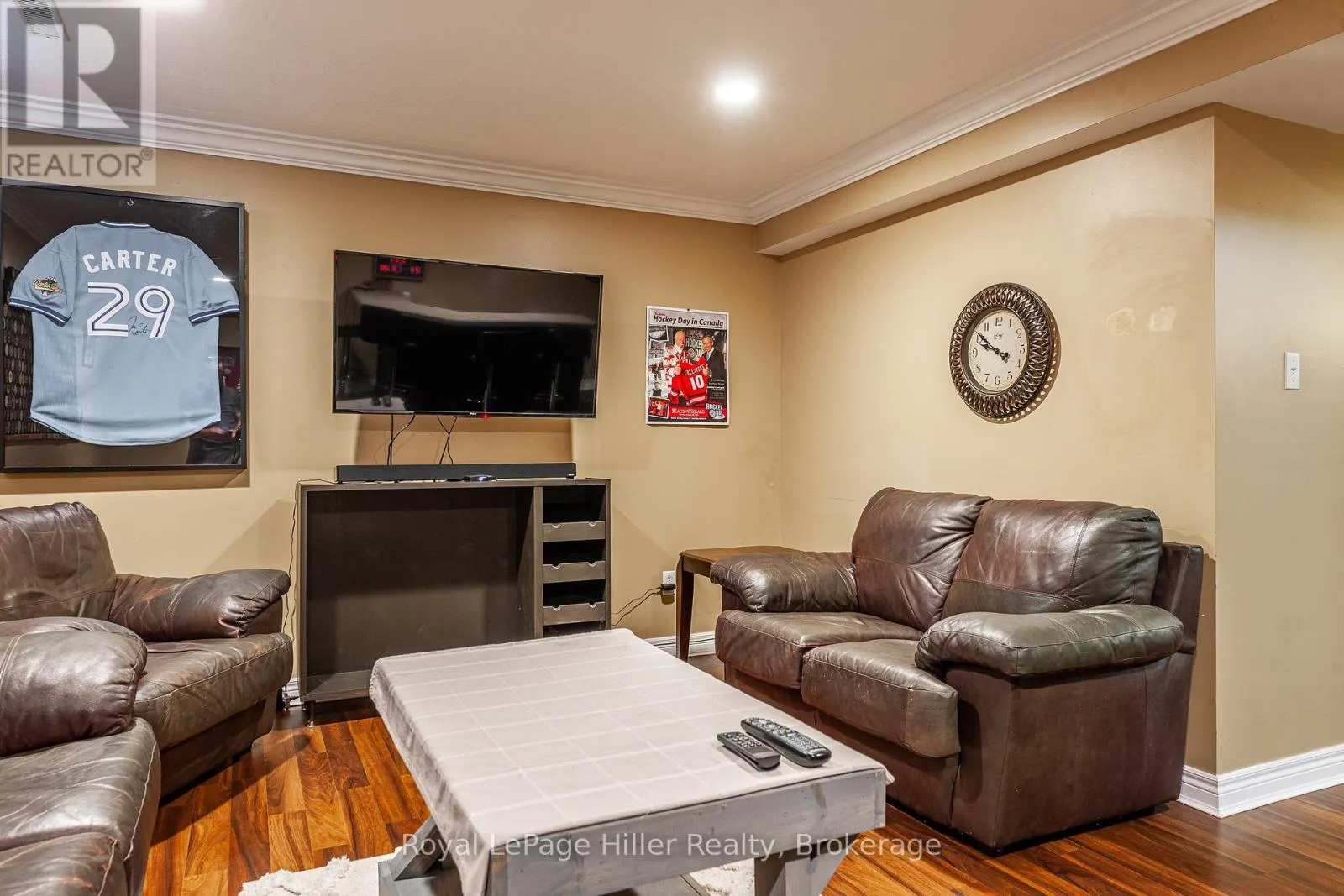 421 GREENWOOD DRIVE
