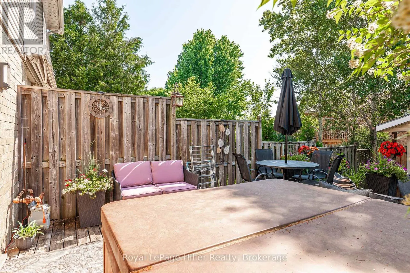 421 GREENWOOD DRIVE
