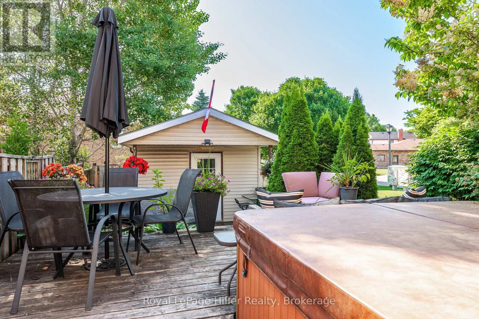 421 GREENWOOD DRIVE