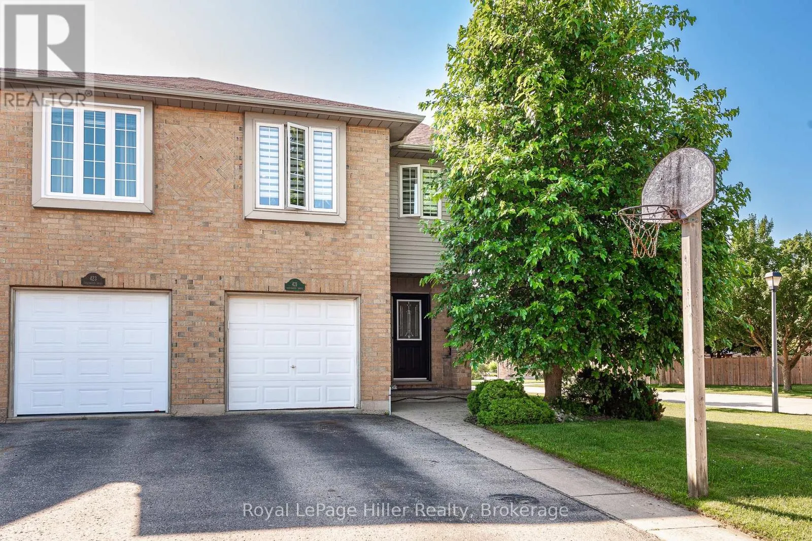 421 GREENWOOD DRIVE