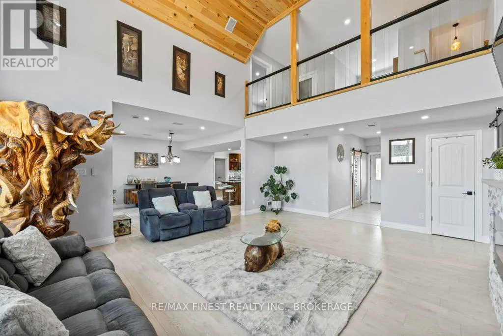 952 COUNTY ROAD 6