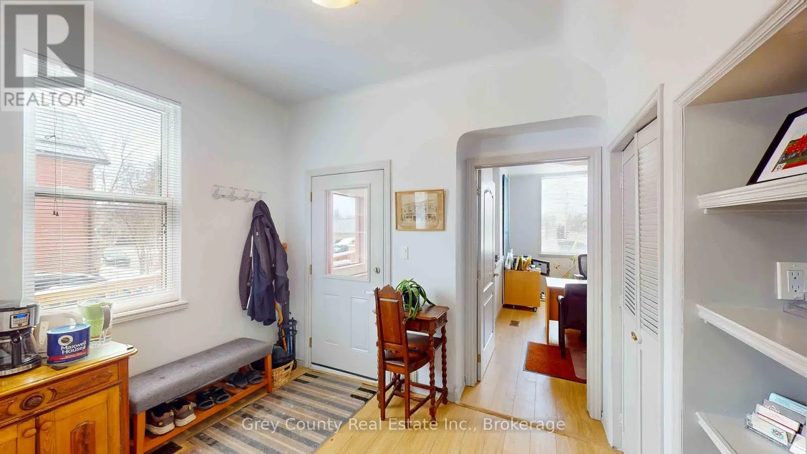 39 MAIN STREET E