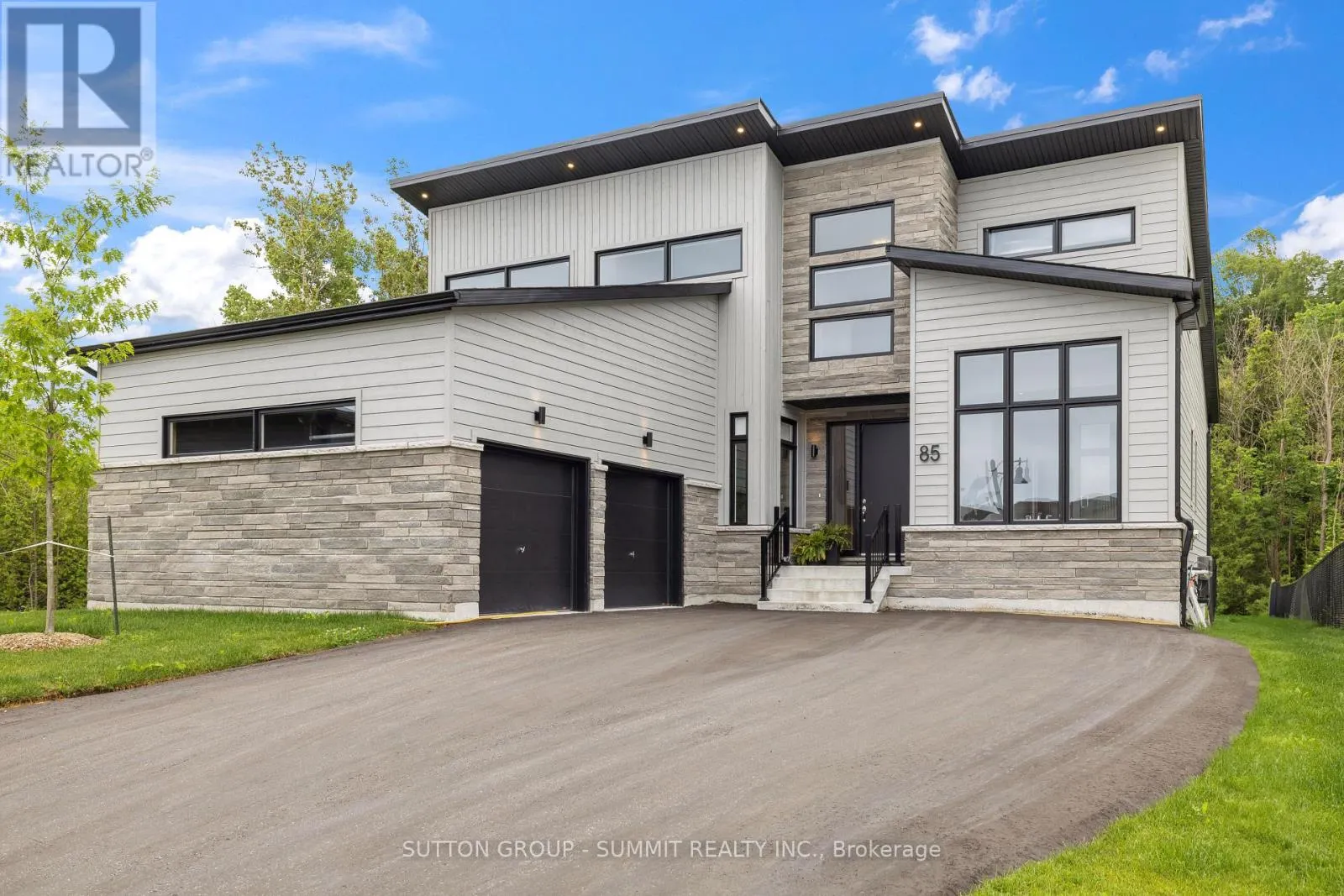 85 GOLDIE COURT