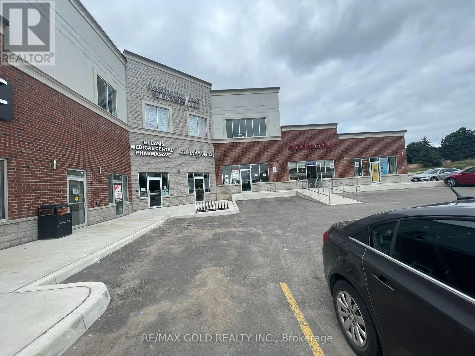 9 - 1241 STRASBURG ROAD