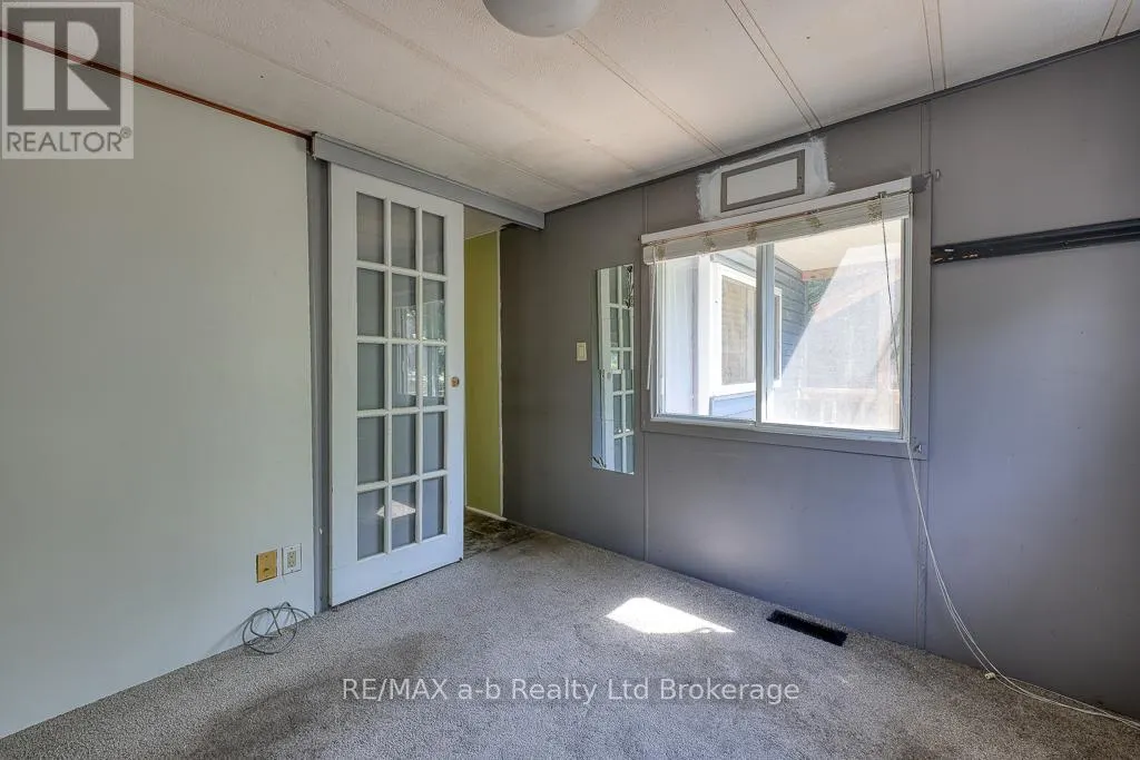 14 - 595487 59 HIGHWAY N, #14