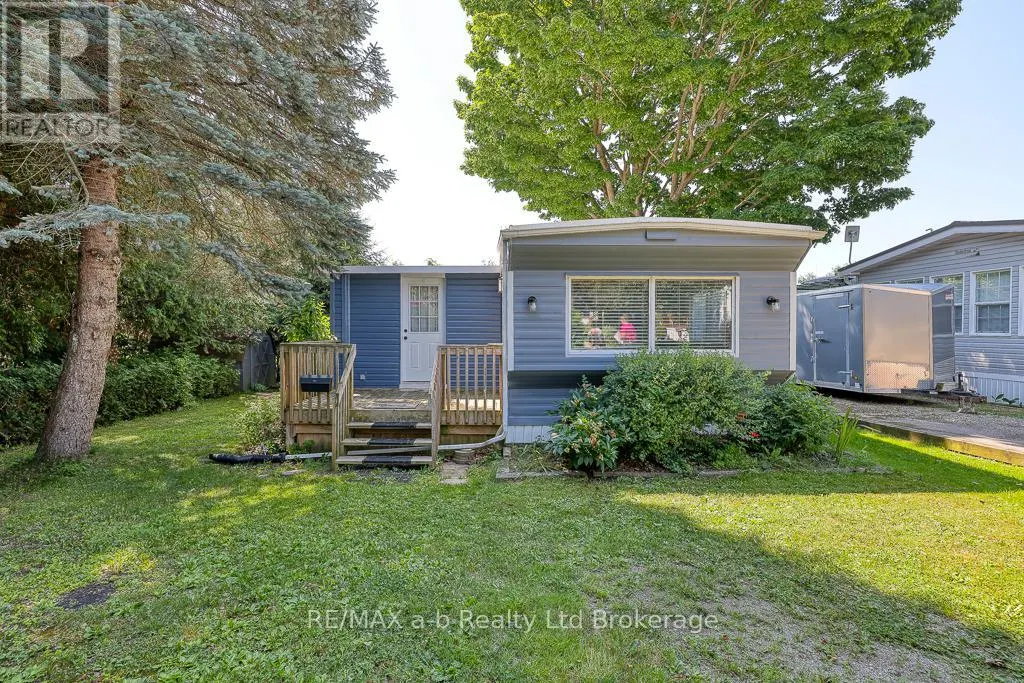 14 - 595487 59 HIGHWAY N, #14