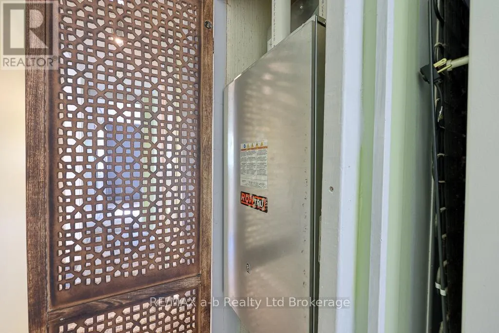 14 - 595487 59 HIGHWAY N, #14