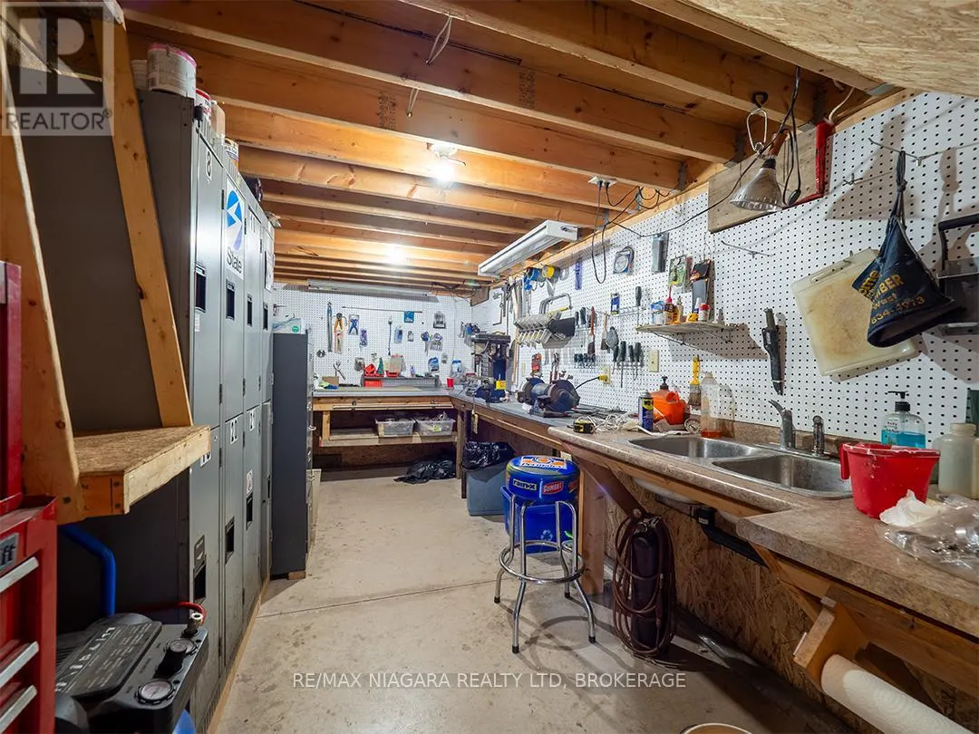 20219 YOUNGS ROAD S