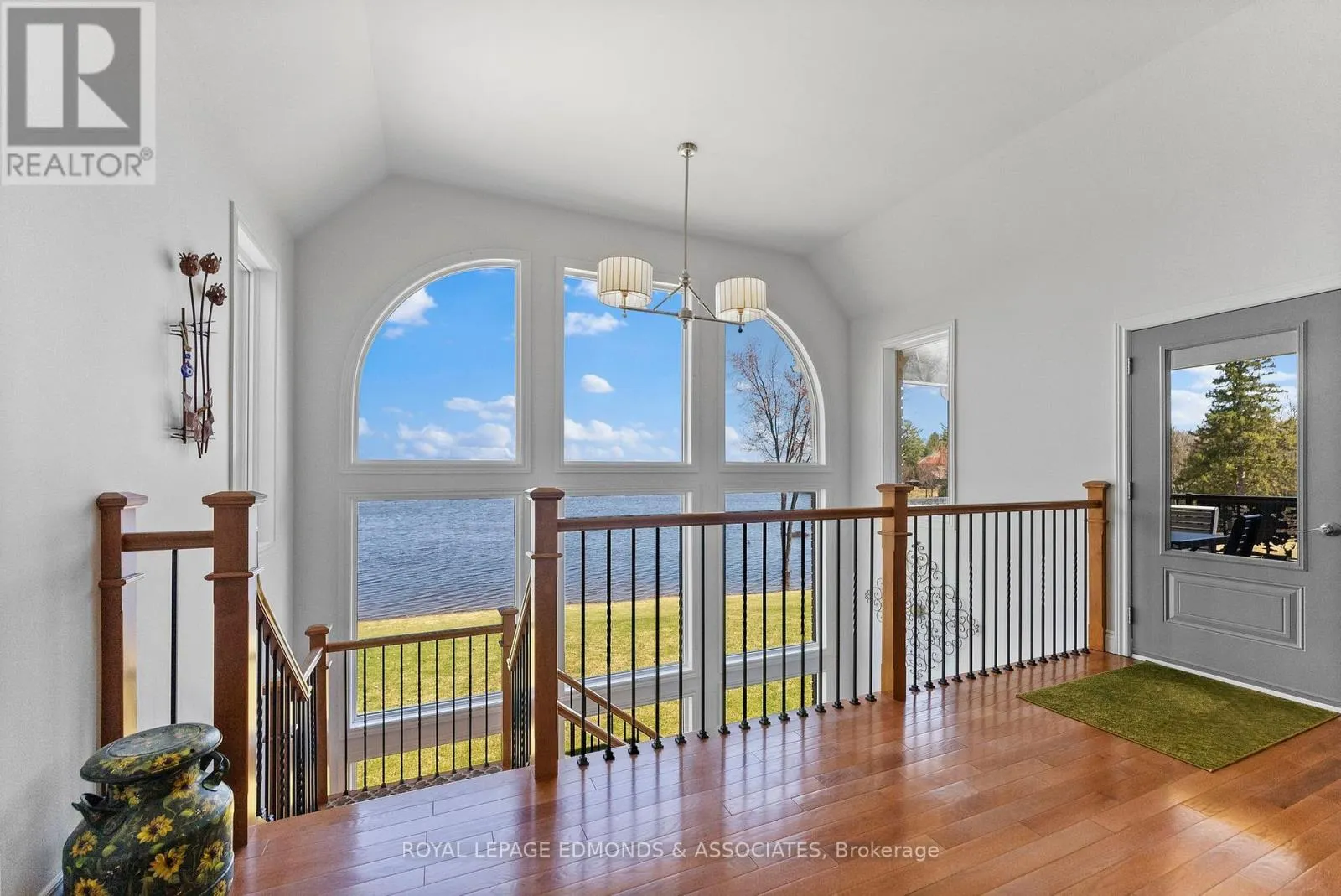 393 HAZLEY BAY DRIVE