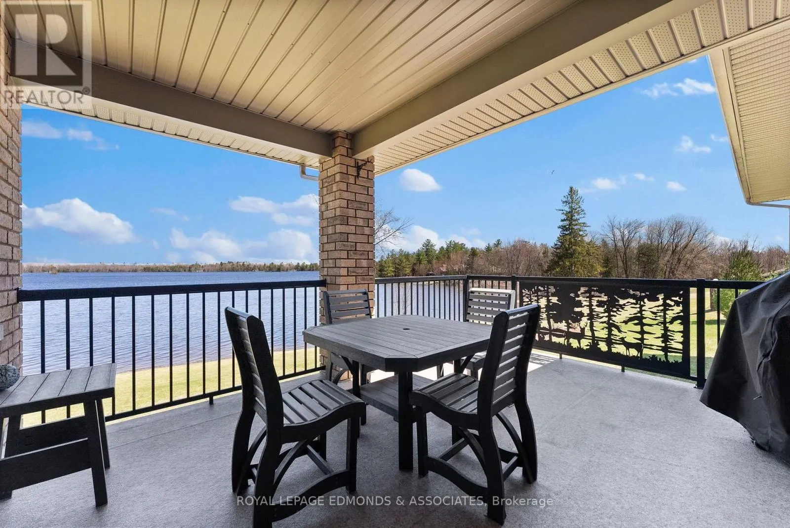 393 HAZLEY BAY DRIVE
