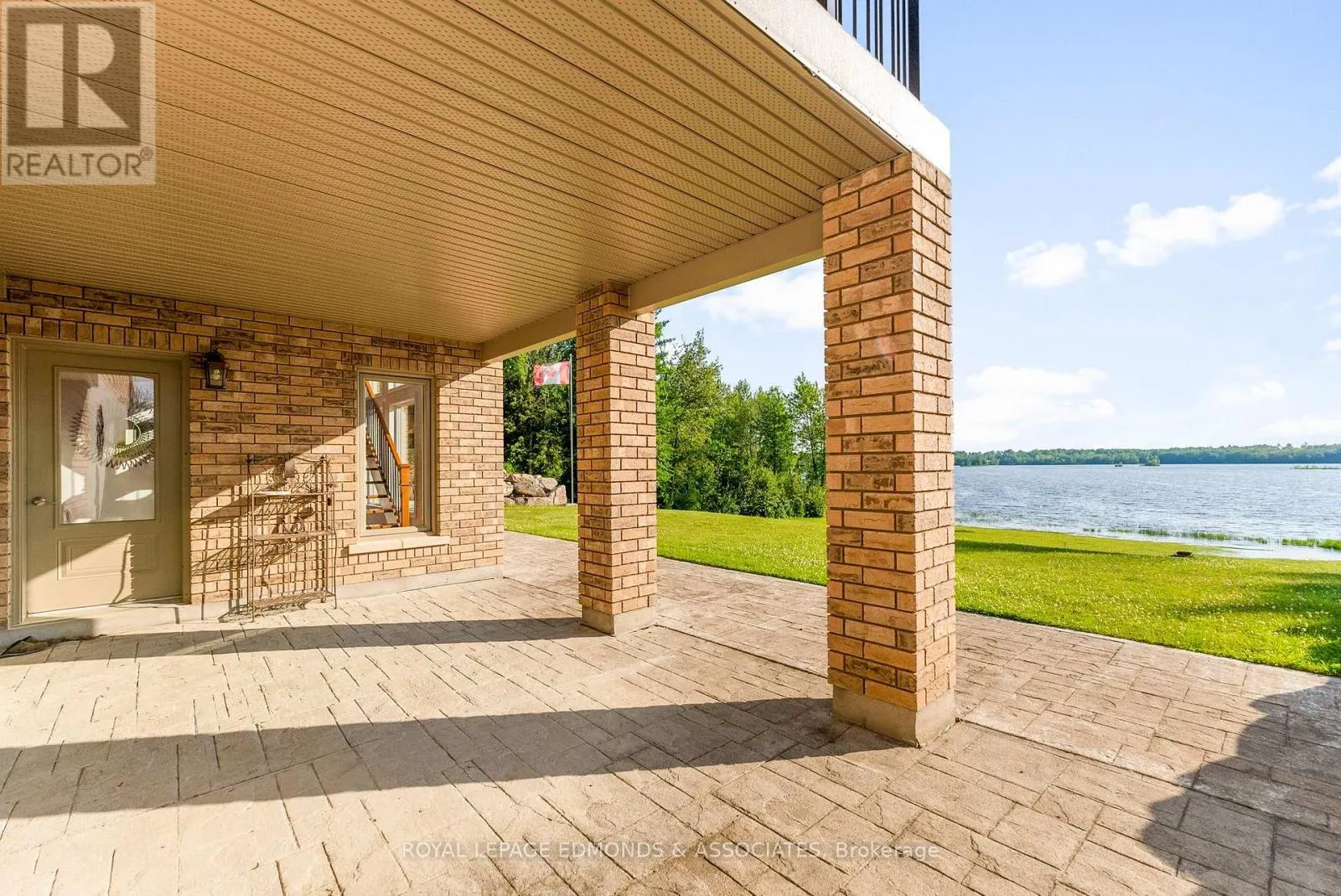 393 HAZLEY BAY DRIVE