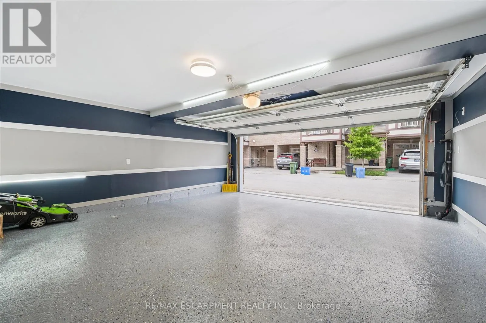 80 - 22 SPRING CREEK DRIVE