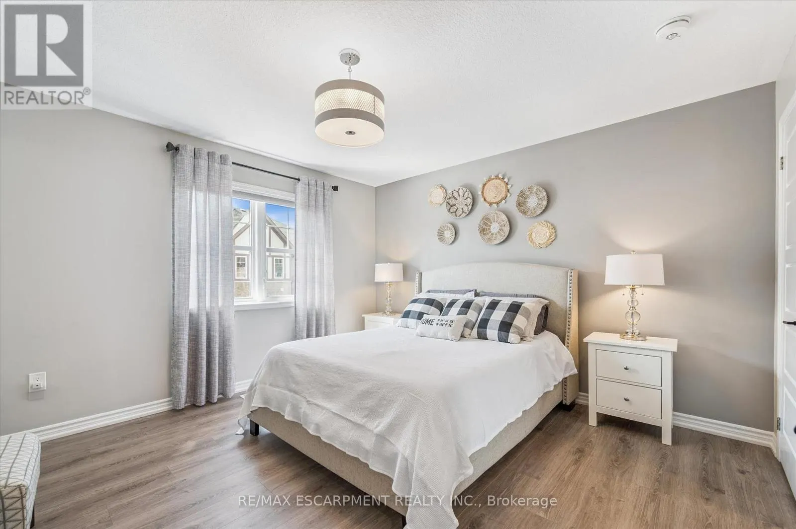 80 - 22 SPRING CREEK DRIVE