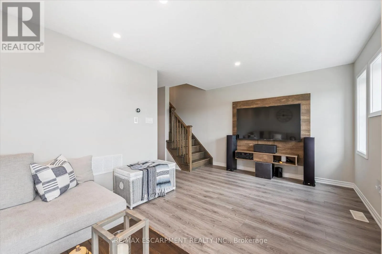 80 - 22 SPRING CREEK DRIVE