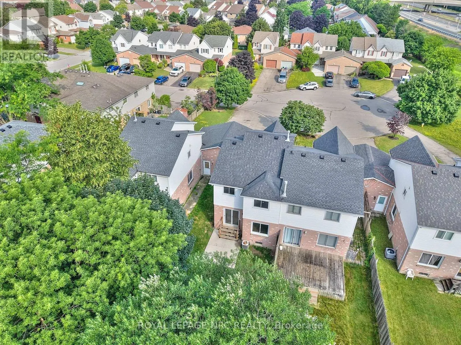 14 BUSS COURT